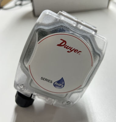 Dwyer RHPX-3SDA0-00 RHPX-3SDA0-00-LCD Relative Humidity / Temperature Transmitter