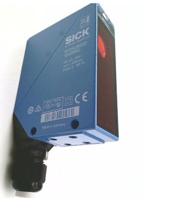 Sick WT24-2B210 Photoelectric Sensor, Diffusion, Background Suppression