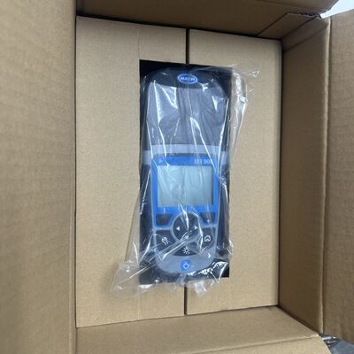 Przenośny kolorymetr o wartości HACH DR900 IP67 z liniowością ±0,002 Abs i zakresem 0-60°C