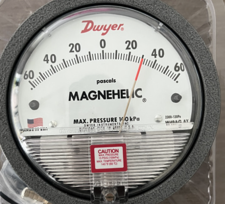 Dwyer Series-2000 Magnehelic Differential Pressure Gauge z 4 w Dia Dial i 1/8 w procesie połączenia dla zakresu 0-30Pa