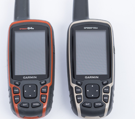 Garmin GPSMAP 64x Handheld GPS with 16 Hours Battery Life Quad Helix Antenna and TopoActive Maps