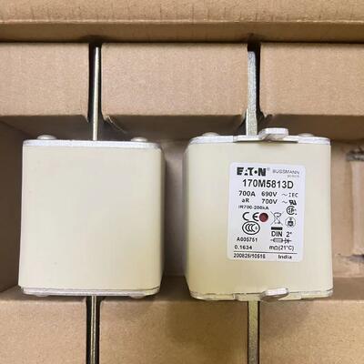 Eaton Bussmann 170M5813D series high speed square body fuse, 700V (UL), 690V (IEC), 700A, 200  kAIC, Combination fuse status indicator